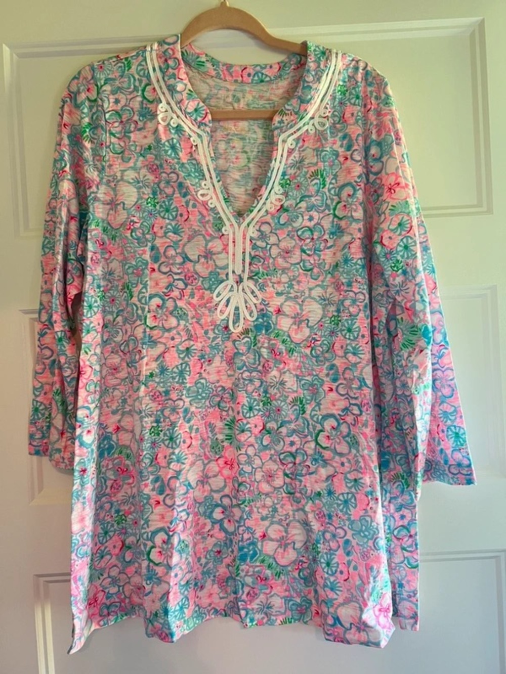 Lilly Pulitzer Kaia Knit Tunic in “Love Bug” XL